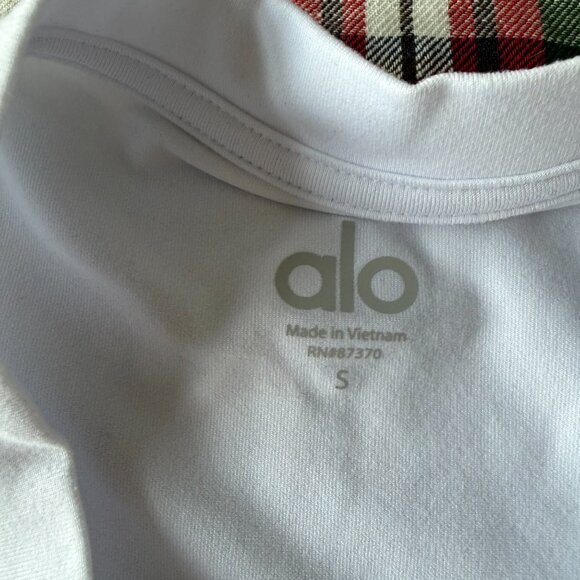 Alo Conquer Reform Crewneck Long Sleeve (White Size Small) - Picture 5 of 9